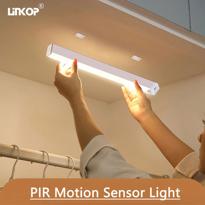 Luz de sensor de movimiento LED con oscurecimiento de tres colores