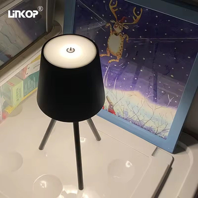 Good price Lámpara de mesa de escritorio con tres patas 3000k/4500k/6000k recargable en línea